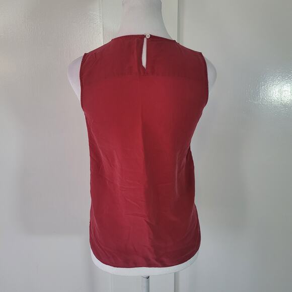 Everlane	 Size 0 100% Silk Red Tank Top Keyhole Back Lightweight Classy Minimal - Picture 3 of 8